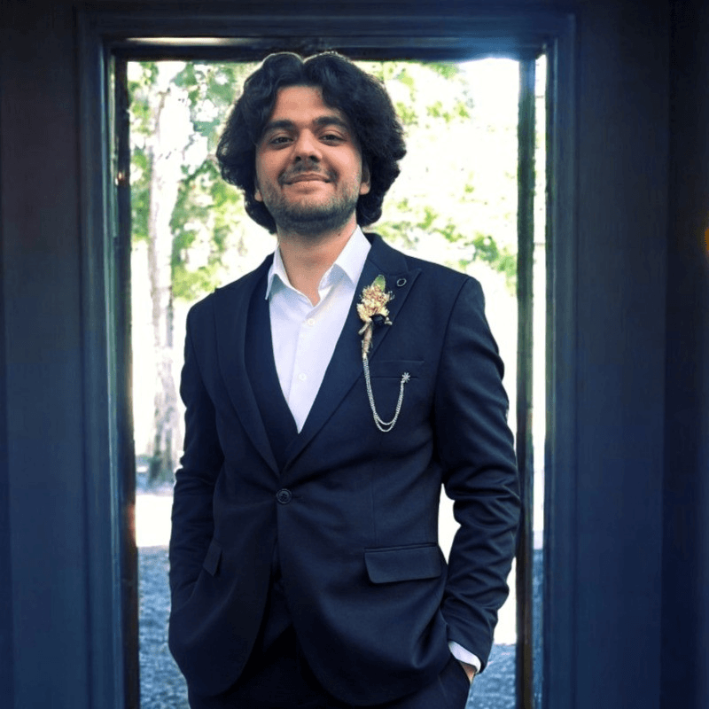 Mevlüt Akhan